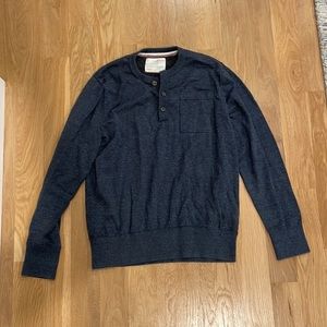 Banana Republic Men’s Sweater, Dark Heather Blue. Size: Large